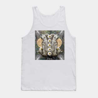 venus moonrise Tank Top